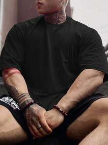 Manfinity Sport Corelite Manfinity 男友风格男士字母和骷髅印花圆领短袖运动 T 恤，健身、休闲、万圣节趣味骷髅举重印花健身上衣健身房上衣透气万圣节派对 - 黑色 - 查看 3