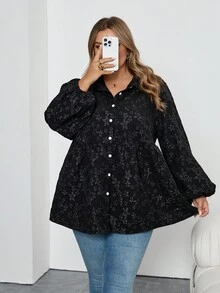 SHEIN CURVE+ Chemise décontractée à manches lanternes, à fleurs jacquard, à simple boutonnage, pour femmes grandes tailles