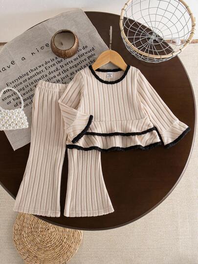 SHEIN 2 件婴幼儿休闲简约杏色宽罗纹长袖圆领上衣，带蕾丝花边，搭配杏色喇叭裤，适合春秋季日常和学校穿着