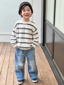 Genkimix Kids Young BoyClassic Black & White Striped Fleece Crew Neck Sweatshirt Paired With Loose Straight Leg Jeans Pants Set, Autumn/Winter Fall