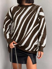 SHEIN Cottnline Suéter Oversized De Patrón De Rayas Con Hombro Caído - Marrón - Ver 4