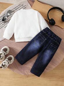 SHEIN 两件套男宝宝小熊印花圆领长袖上衣搭配仿牛仔系带裤，适合春秋季男宝宝穿着。舒适的长袖动物图案卫衣套装，适合玩耍时穿着。男宝宝服装，男宝宝兄弟套装，泰迪熊套装，小熊套装，男宝宝套装，男宝宝服装，男宝宝运动服，男宝宝套装，6个月-3岁秋冬季。 - 彩色 - 查看 2