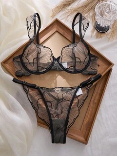 Underwear & Sleepwear 