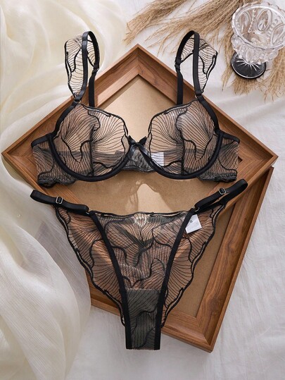 Doorschijnende Zwart BH Slipje Set Featuring Geborduurde Lingerie Hollow Out See Through Bralette