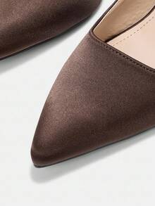 CUCCOO CURVES Plus Size Women's Fashion Classic Comfortable Pointed Toe High Heel Pumps For Christmas