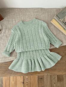 SHEIN LMoss Kids LMoss 女婴 Babygirl 两件套卡其色长袖毛衣和松紧腰荷叶边下摆短裙套装，秋冬 - 綠色 - 查看 3