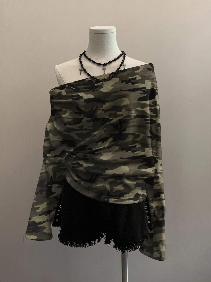 Attitoon 休闲简约街头朋克风橄榄迷彩全身印花 Y2K 女式斜肩卫衣，休闲简约，适合秋冬 - 彩色 - 查看 1