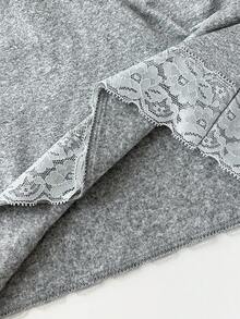 SHEIN Unity 1pc Women's Grey Lace Patchwork Sweetheart Neck Ruched Decor Stretchy Knit Top, Warm Lining, Elegant Vintage Style For Daily, Commute, Casual Wear - Grey - View 3