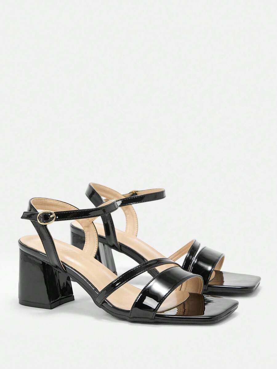 CUCCOO CURVES Plus Size Women's Wide Fit Sandals, Suitable For Outdoor, Vacation And Daily Wear In Summer - Black - View 1