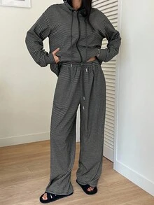 DAZY Women's Casual Striped Fleece Hooded Loose Loungewear Set, Autumn/Winter Pajama, Cozy Outfit, Fall Clothes