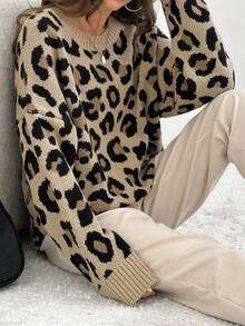 EURMUSE Woman Leopard Jacquard Print Detailed Cozy Soft Oversize Sweater - Brown - View 5