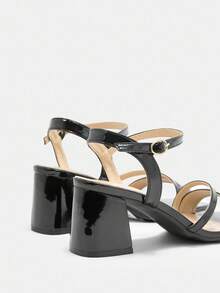 CUCCOO CURVES Plus Size Women's Wide Fit Sandals, Suitable For Outdoor, Vacation And Daily Wear In Summer - Black - View 4