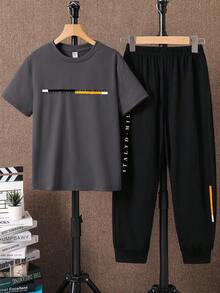 2 件青少年男孩休闲学院风舒适时尚简约实用柔软字母图案圆领短袖 T 恤和松紧腰裤套装，适合秋季、春季、夏季，适合日常穿着、户外玩耍、运动、学校、街头风格、派对和休闲 - 灰色 - 查看 2