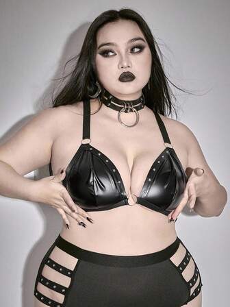 Grunge Punk Plus Size Dark Punk Studded Triangle Bralette