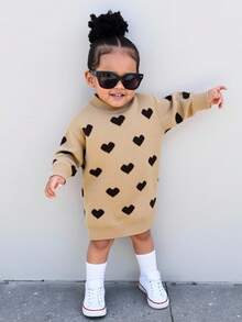 Vestido casual de manga larga con cuello redondo y estampado de corazón para niña, otoño/invierno