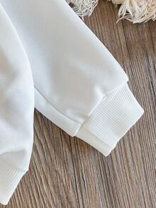 SHEIN Baby Girl White Crew Neck Sweatshirt With Leopard Print & Bow Graphic, Cute & Casual - White - View 5