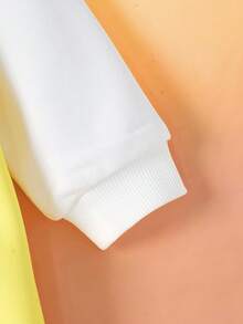 SpongeBob SquarePants | SHEIN 2 件女婴字母图案连帽衫和可爱卡通图案背带裤休闲套装 - 彩色 - 查看 5