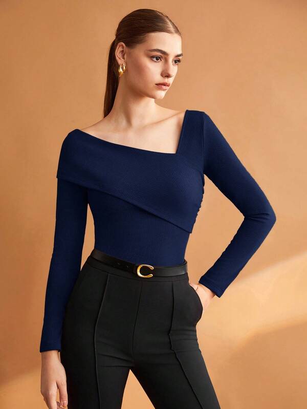 BizChic Camiseta de mujer con diseño asimétrico de hombros en azul marino, otoño/invierno 2025. Elegante y moderna, apta para uso casual de oficina, versátil y romántica, adecuada para ocasiones formales, fiestas, bodas, conciertos, brunch, aeropuerto, Día Nacional, Año Nuevo, Navidad, Halloween