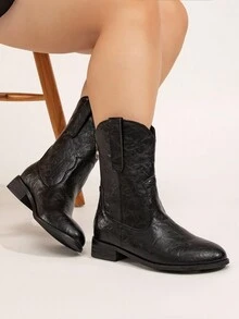 CUCCOO CURVES Women's Fashionable Black Comfortable Wide-Fit Round Toe Flat Ankle Boots - Black - View 4