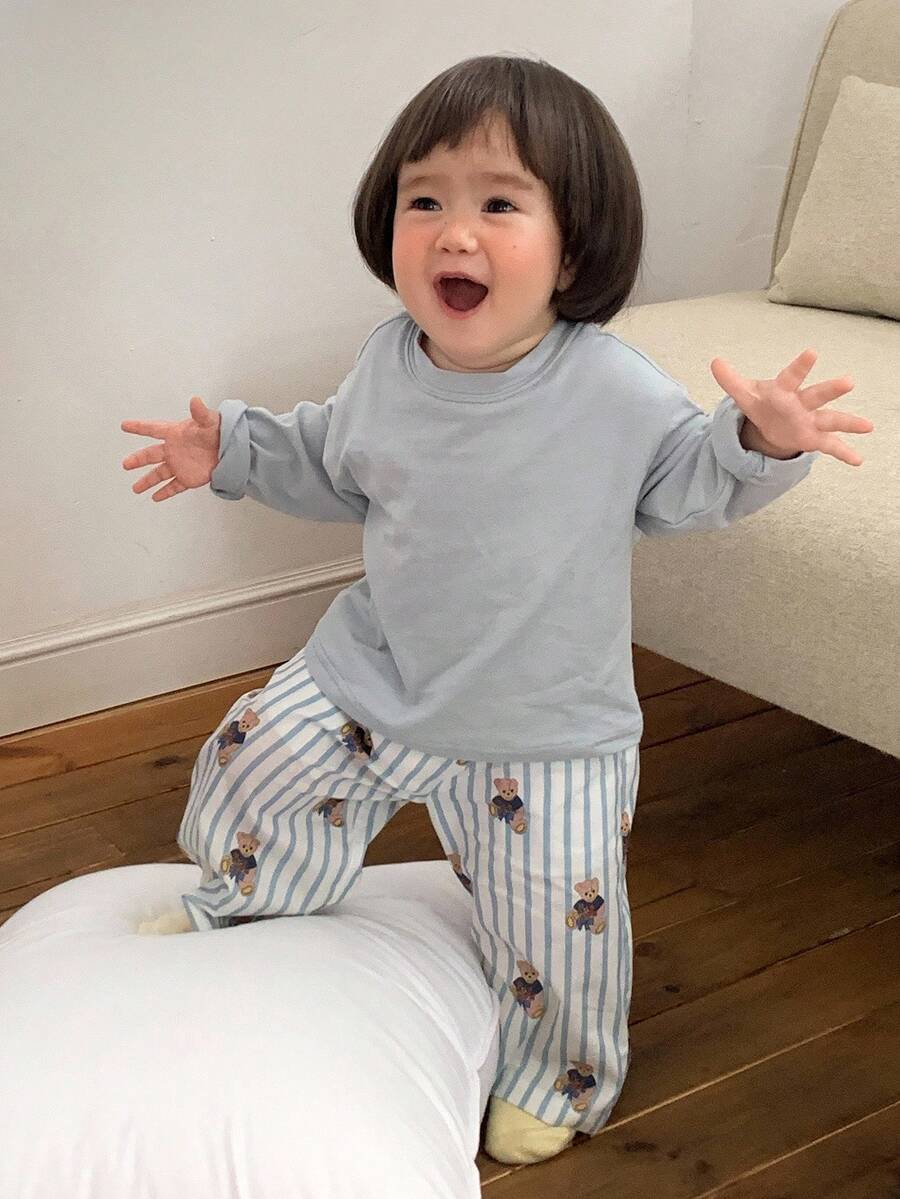 DAZY Baby Girl Solid Color Crew Neck Long Sleeve Top And Cartoon Bear Print Pants Pajama Set