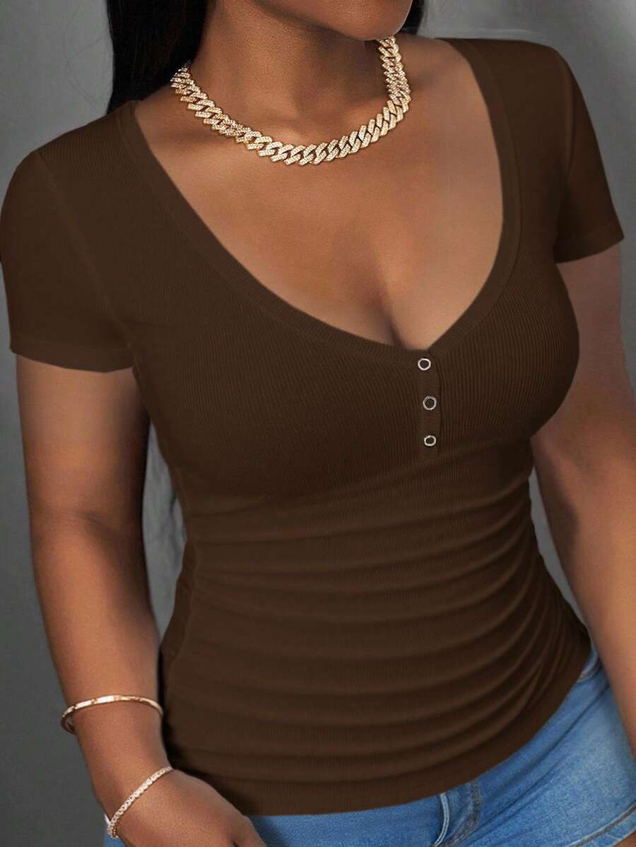 Slaydiva 2025 Neuer Sommer und Herbst Neues lässiges, vielseitiges weißes V-Ausschnitt Kurzarm Damen T-Shirt mit Raffung an der Seite, Slim Fit, für den täglichen Gebrauch, Reisen, Schule, Abschluss, Partys, Lässig, Abschluss, Brunch, Flughafen, Basic, Allround