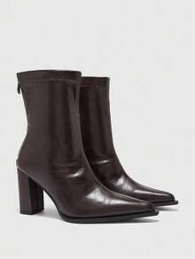 CUCCOO BIZCHIC Botas de tobillo con punta en color marrón chocolate | Cierre con cremallera lateral | Aspecto de cuero mate | Tacón de bloque de 2" | 2 pares, sintético premium - Marrón - Ver 6