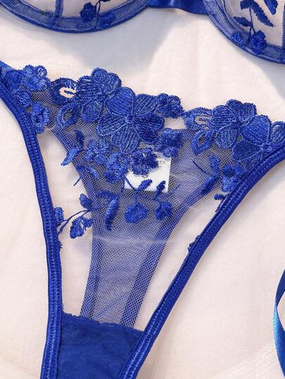 Sky Blauw Geborduurde Kanten Up Lingerie Set BH Slipje Butterfly Royal view 4