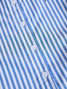 SHEIN Casuvi Kids 1套年轻男孩休闲蓝白条纹Polo领衬衫搭配深蓝色阔腿牛仔裤（开衩袖口设计），常规厚度，日常穿着，春秋季