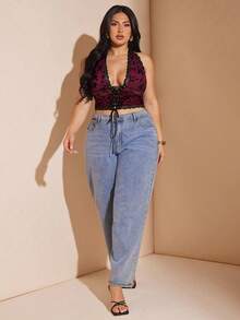 SHEIN BAE Plus Size Women Elegant Sexy Lace Patchwork Deep V-Neck Backless Halter Top, Basic Stretch Knit Slim Fit Crop Top, Y2K Style - Red - View 3