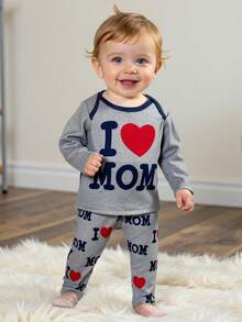 SHEIN 新生女婴可爱休闲百搭灰色针织长袖睡衣套装，心形和字母印花家居服 - 灰色 - 查看 1