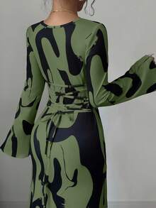 EMERY ROSE Vestido de manga larga con cuello redondo, puños acampanados y cintura ceñida con estampado animal de estilo urbano chic de Calvaya, adecuado para otoño/invierno, uso diario, fiesta corta, vestidos africanos para mujer, vestidos de vendaje, casual elegante, otoño, Halloween, regreso a clases, graduación