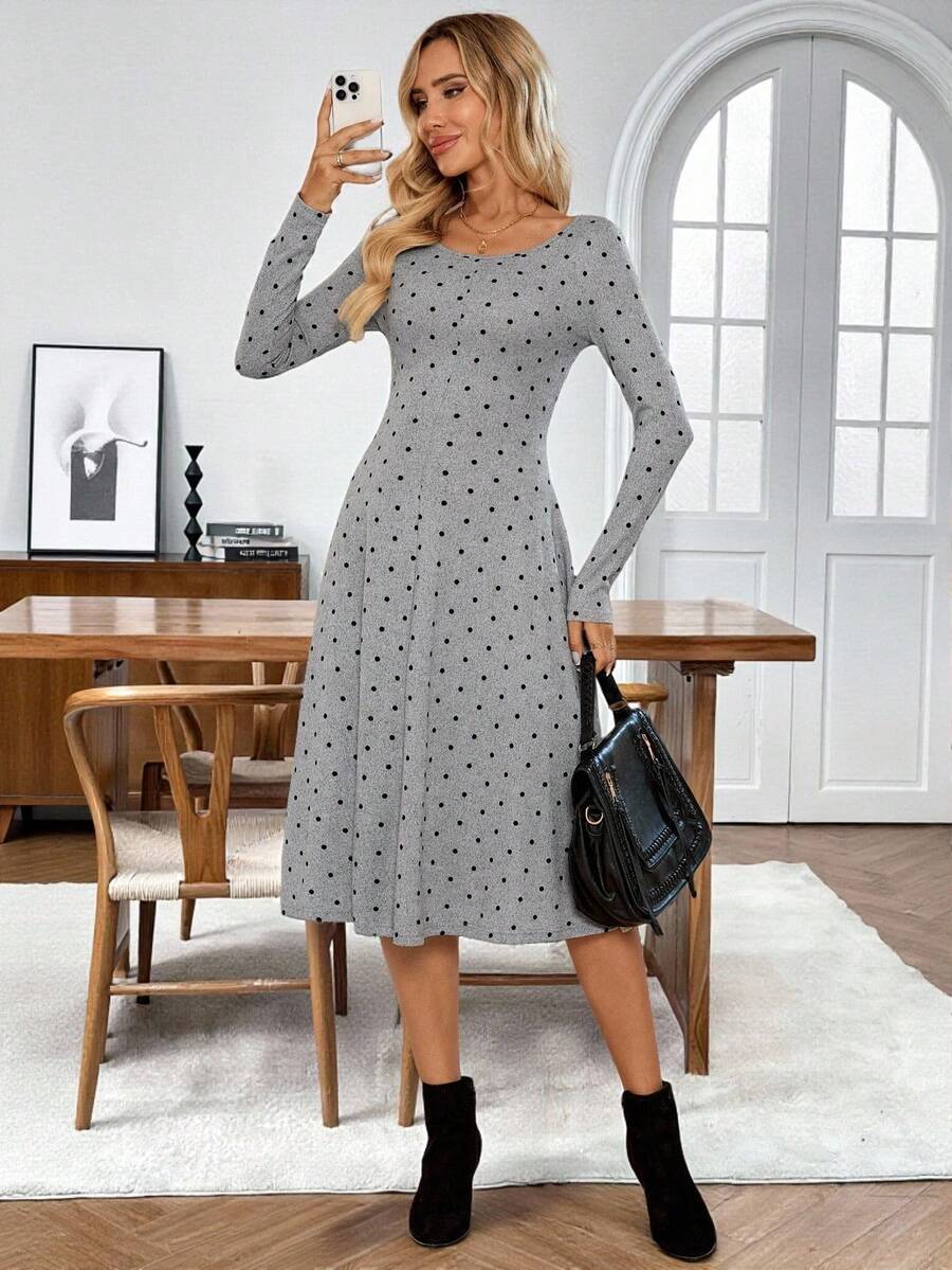 EMERY ROSE فستان كاجوال للنساء بياقة مستديرة وأكمام طويلة وخصر مشدود بنقشة نقاط - رمادي - مشاهدة 1