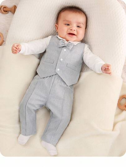 SHEIN 男嬰前蝴蝶結假兩入組T恤和褲子