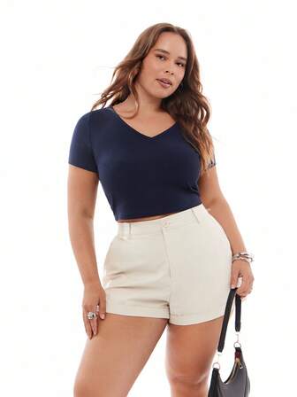 Women's Plus Size  Rib-Knit Solid V-Neck Crop Tee