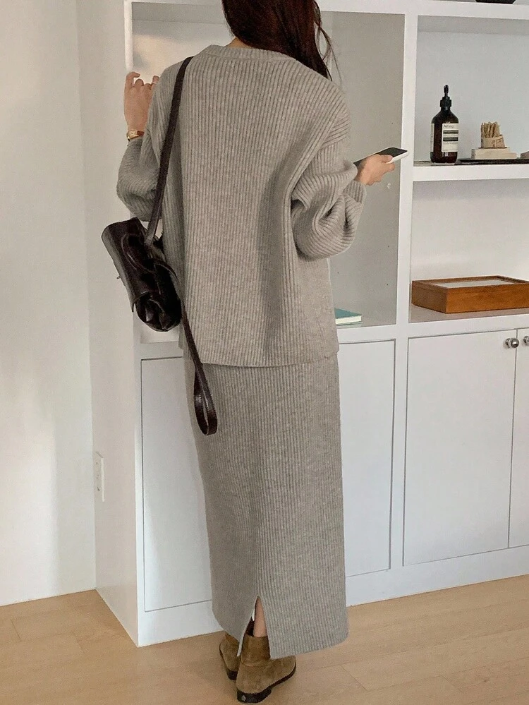 Women's V-Neck Solid Color Korean Style Long Sleeve Sweater And Loose Casual Skirt 2-Piece Set