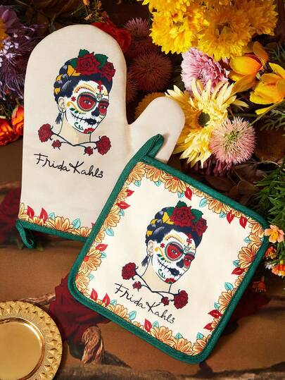 Frida Kahlo X SHEIN Frida Sunflower Print Kitchen Heat Resistant Set, Oven Mitts/Pot Holders, Essential For Baking, Effectively Insulates Against Heat, Halloween Day Of Dead, Day Of The Dead, Day Of The Dead, Skeleton & Floral, Skeleton, Marigold, Sugar Skulls, Candle