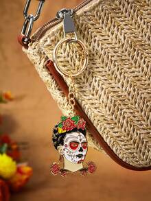 Frida Kahlo X SHEIN Fashion Skull Flower Zinc Alloy Keychain Gold Bag Pendant Ladies Charm Pendant Gift Keyring, Halloween Day Of Dead, Day Of The Dead, Day Of The Dead, Skeleton & Floral, Skeleton, Marigold, Sugar Skulls, Candle - Multicolor - View 5