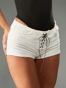 MISSGUIDED Quần short denim cạp cao viền thô, ren phía trước chất liệu cotton, mặc mùa hè, lễ hội, bãi biển, tiệc tùng, thường ngày, quần short cắt cúp dáng cổ điển - trắng - Xem 4