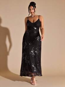 SHEIN BAE Plus Size Solid Color Textured Sequin Camisole For Women, Backless Slip Camisole/Vest Top, Floral Print Vacation Racerback Crop Dress ,New  Fall Fashion Clothes For Women,Autumn Outfits Women Plus Size ,Wedding Guest Dress Women,Going Out Tops Women,Valentine's Day,Valentine Outfits For Women - Pink - View 6