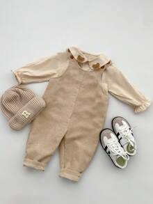 SHEIN 休闲运动可爱落肩宽松口袋背带裤工装裤，适合男宝宝和女宝宝，秋冬季 - 卡其色 - 查看 4