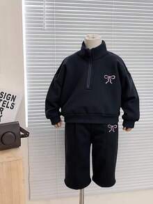 2件套女童刺绣字母拉链连帽衫和裤子套装，保暖内衬，适合外出、居家和休闲穿着，秋冬季童装套装，女童运动服套装 - 深灰色 - 查看 5