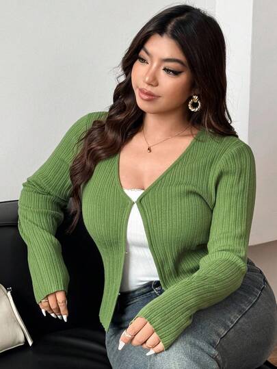 Dazy Plus Plus Size Women Fashionable Casual V-Neck Fitted Short Cardigan Sweater, Spring/Autumn