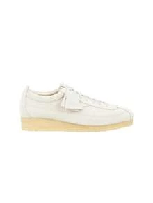 Clarks Wallabee Tor Off White Suede - White - View 1