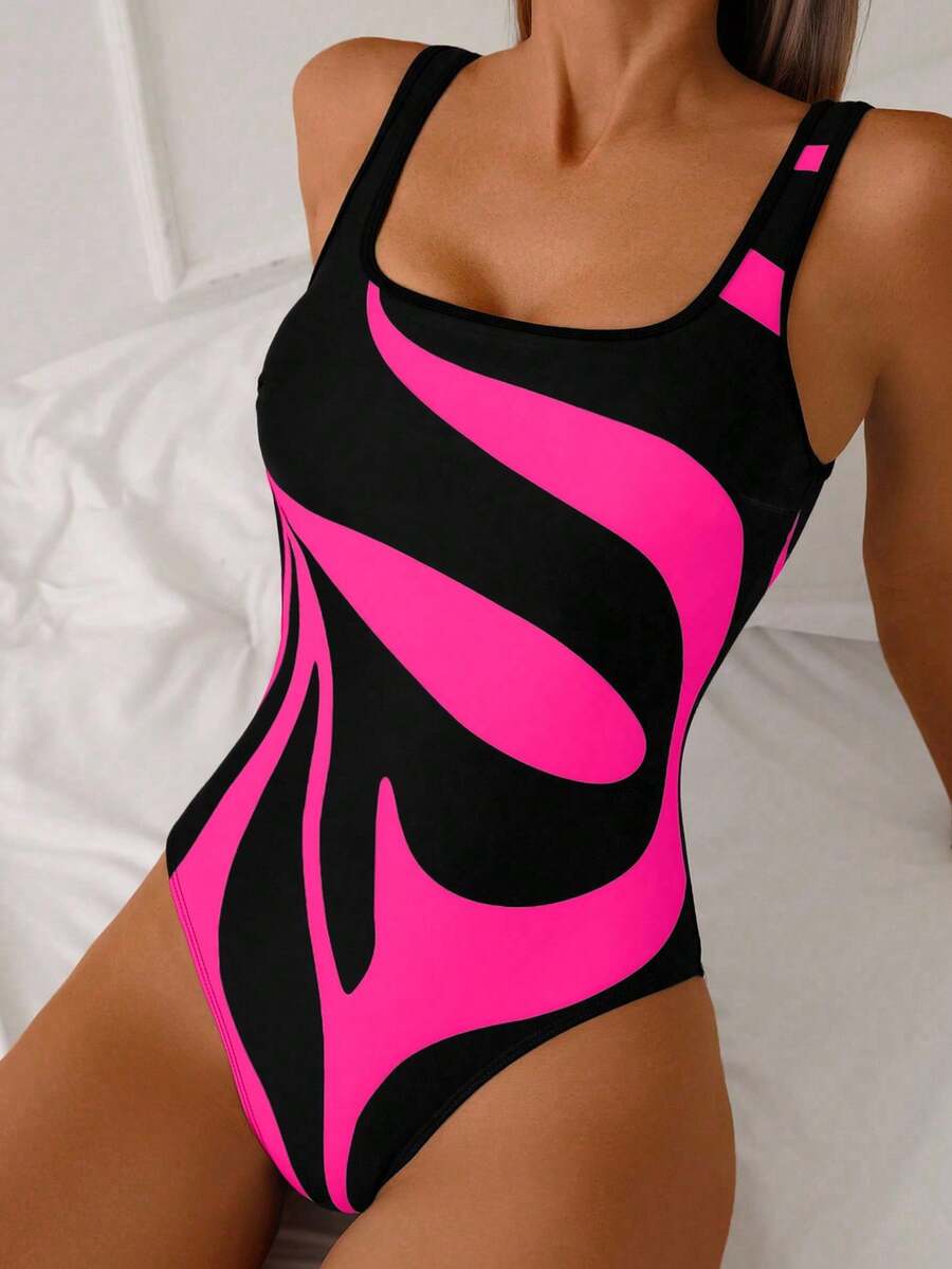 SHEIN Swim 女士连体黑白花卉印花露背时尚泳衣，优雅海滩度假装