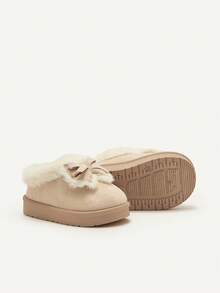 Cozy Pixies 1 par de zapatillas de invierno forradas y cálidas con decoración de lazo en color camello para niñas pequeñas, adecuadas para uso casual, diario, al aire libre y deportes en temporada de invierno - Beis - Ver 9