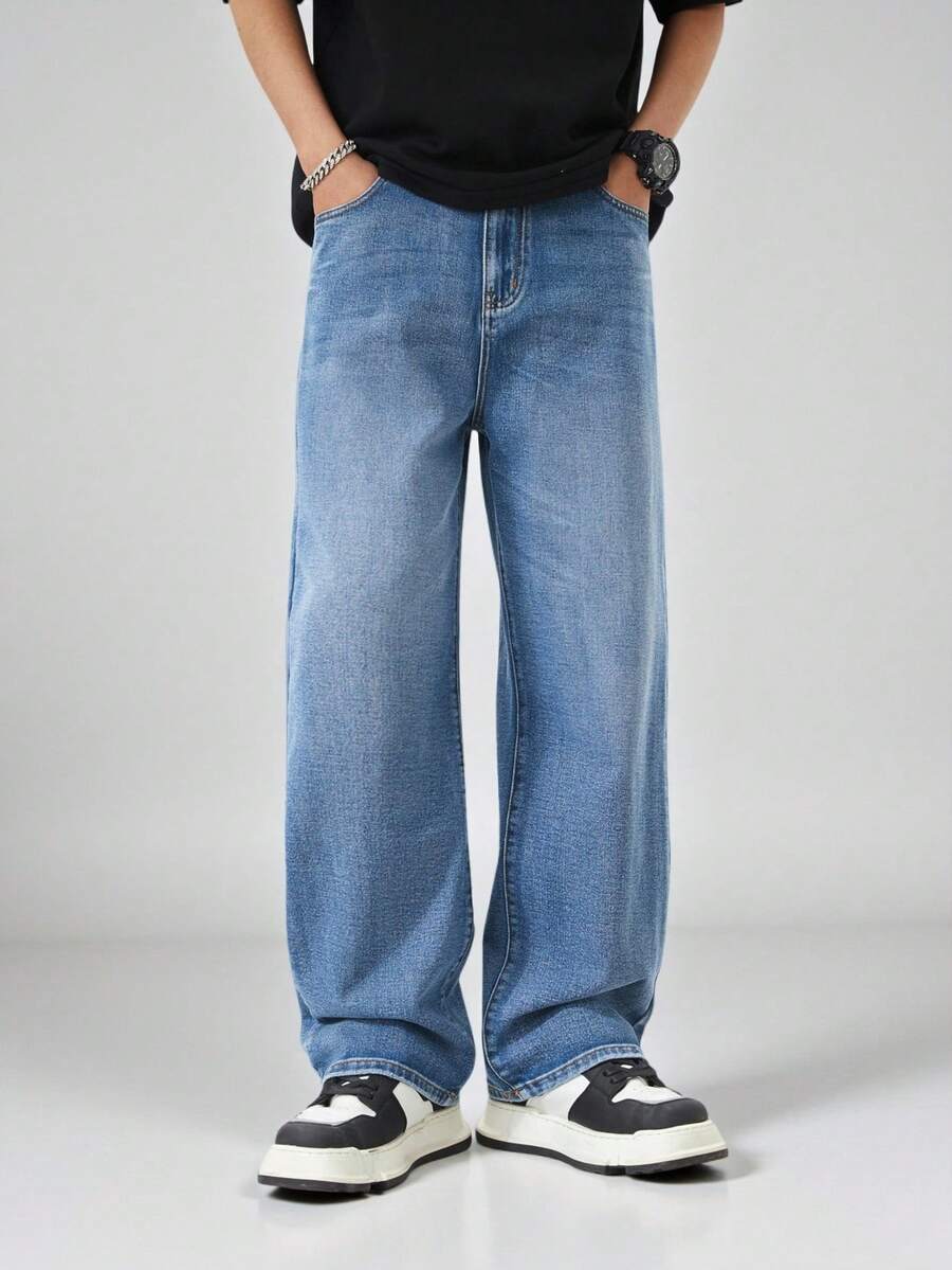 SHEIN 青少年男孩直筒牛仔裤，浅蓝色牛仔布，休闲宽松版型，松紧腰身，适合上学、日常穿着、派对、旅行、校园、秋冬 - 中等水洗藍 - 查看 1