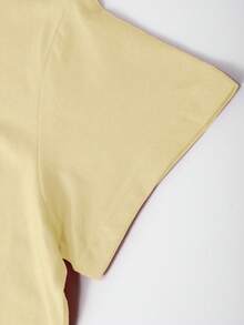 Resyla 女式花卉印花短袖休闲常规圆领 T 恤 - 淡黃色 - 查看 4