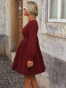 Brillora 女士休闲度假宽松圆领厚针织连衣裙，腰部收紧，喇叭下摆和袖口，秋冬 - 酒紅色 - 查看 3