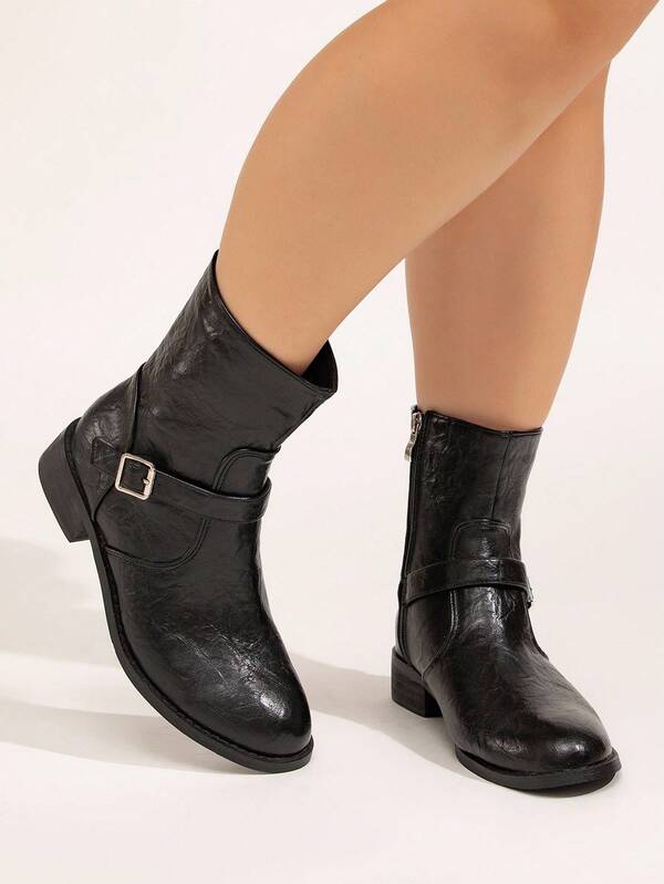 CUCCOO CURVES Botas de tobillo planas de punta redonda con ajuste ancho y cómodas de moda para mujer en color negro