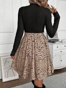 SHEIN Frenchy 小碎花印花立领系带下装和上装双色 A 字形花卉印花连衣裙